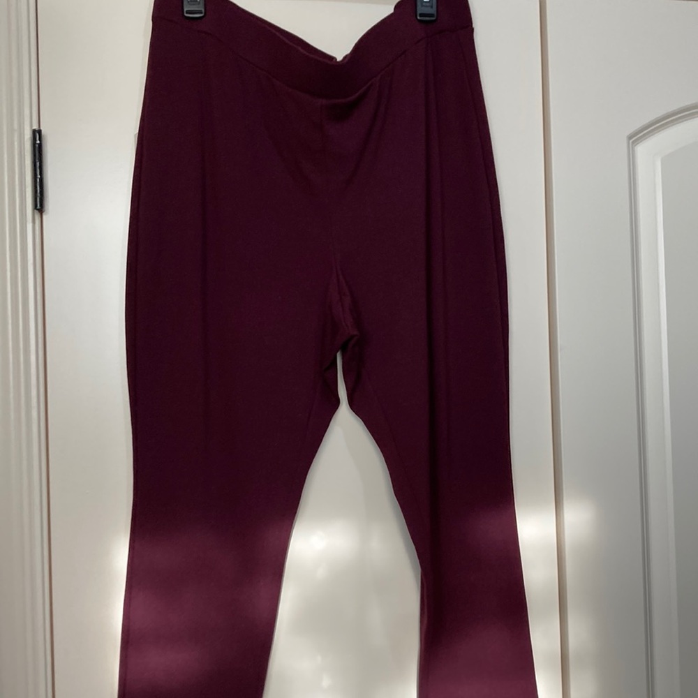 Roz & Ali Purple Leggings Sleek Fit Versatile Wear